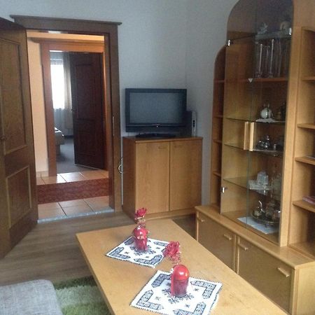 Ferienwohnung Blumen Penz Zell am Ziller Room photo